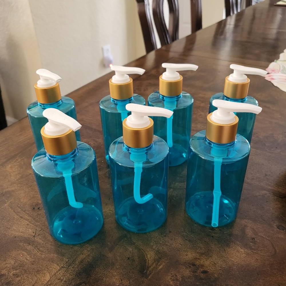 7 Turquoise 200ml / 6.8oz plastic w/ shiny gold aluminum metal pump